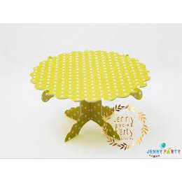 Kệ bánh sinh nhật