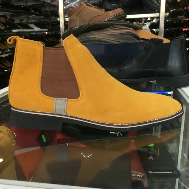 Giày bốt nam chelsea da lộn màu vàng bò ảnh tại shop G34aa