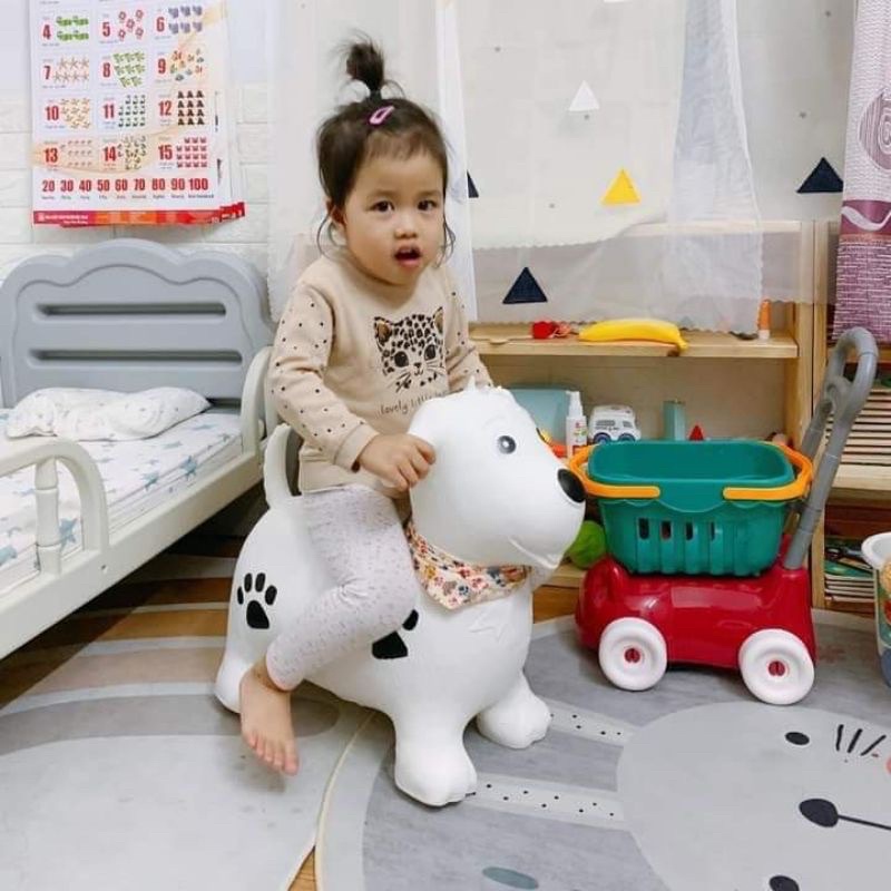 (tặng kèm bơm tay) Thú nhún Cún con Toys đeo khăn