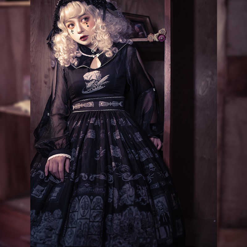 Đầm Lolita màu đen phong cách Gothic