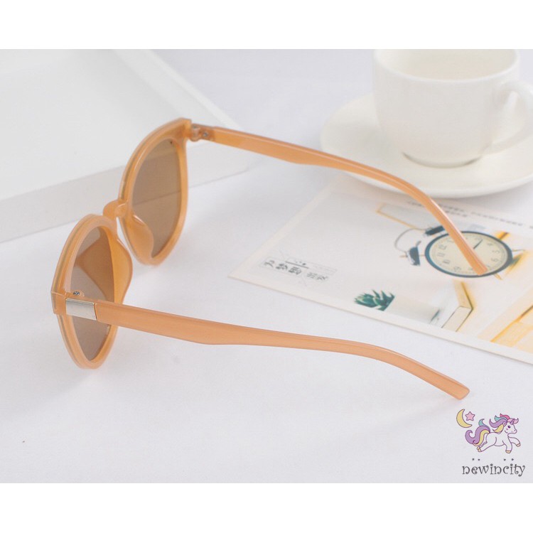 Kính Mát Thời Trang Chống Tia UV Dễ Thương Cho Bé