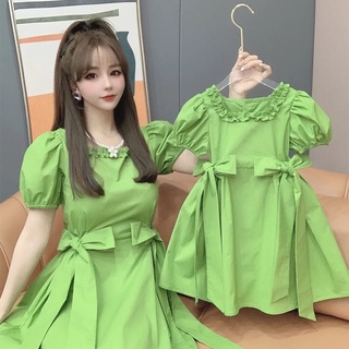 Đầm đôi mẹ và bé màu xanh cốm