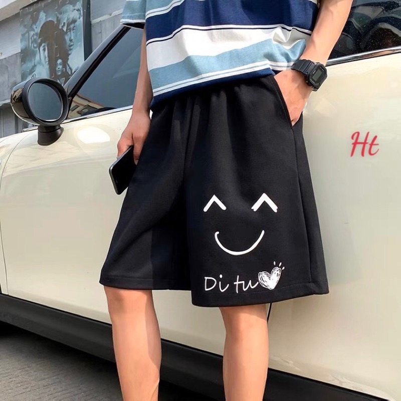 quần short ngố in lô gô mặt cười