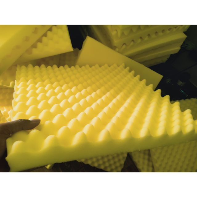 12 Tấm mút tiêu âm hình trứng ( 3 m²) .Kích thước 1 Tấm 50 x 50 cm dày 5cm . Được chọn màu