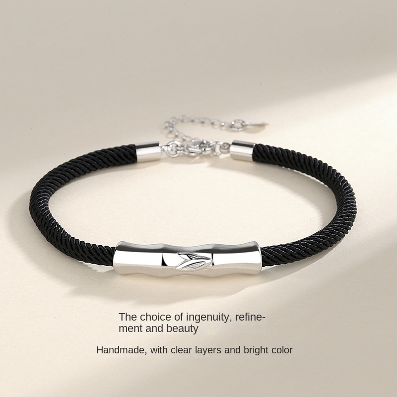 Cặp Vòng Tay Dây Đỏ Xinh Xắn Cho Cặp Đôi