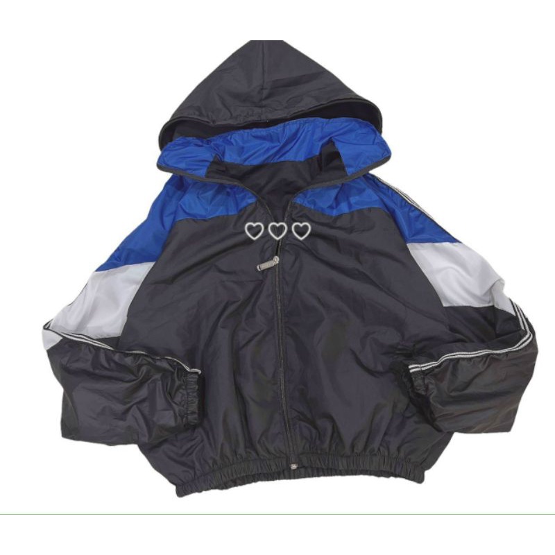 KHOÁC DÙ LỬNG TAY DƠI PHỐI SỌC TAY VÀ PHỐI MÀU CẦU VAI