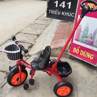 xe đẩy 3 bánh có bàn đạp