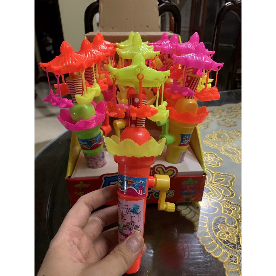 Kẹo đồ chơi đu quay phát sáng siêu cute cho bé nhiều màu