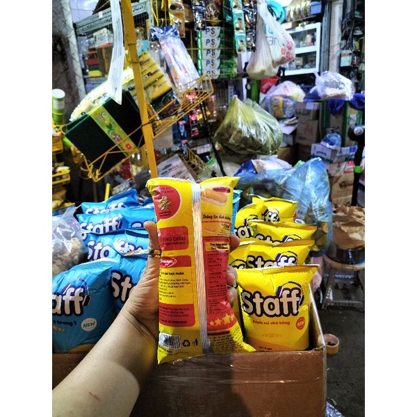 BÁNH MÌ TƯƠI "STAFF" CÓ NHÂN XỐT & CHÀ BÔNG CỦA HỮU NGHỊ FOOD