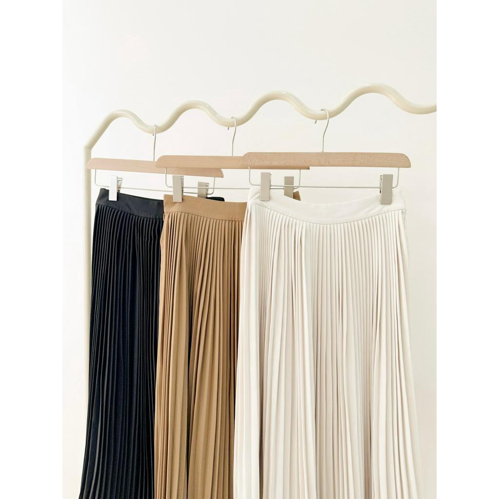 Chân váy xếp li CHARMO dáng dài chất lụa mịn Pleated Skirt