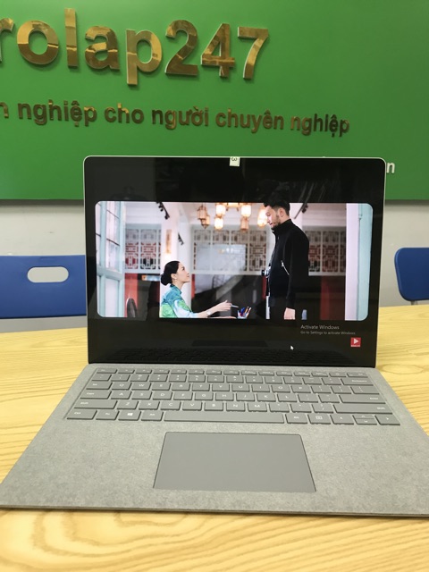 Microsoft Surface laptop i7 -7660U 16GB SSD 512GB 13.5 QHD Cảm ứng | BigBuy360 - bigbuy360.vn