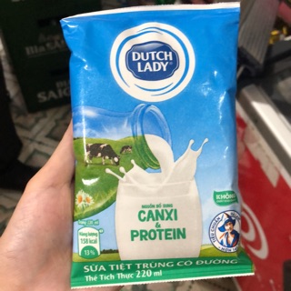 Sữa Túi Có Đường Cô Gái Hà Lan 220ml