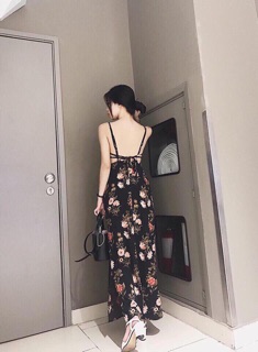 ĐẦM HOA CỘT DÂY CÓ MÚT NGỰC