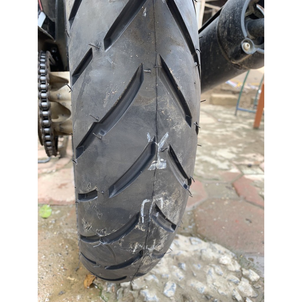 Vỏ xe máy Dunlop D102 130/70-17 MC 62S TL