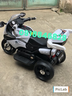 Xe máy điện cảnh sát