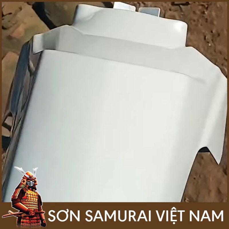 Sơn Samurai màu trắng mịn Y31008 chính hãng, sơn xịt dàn áo xe máy chịu nhiệt, chống nứt nẻ, kháng xăng