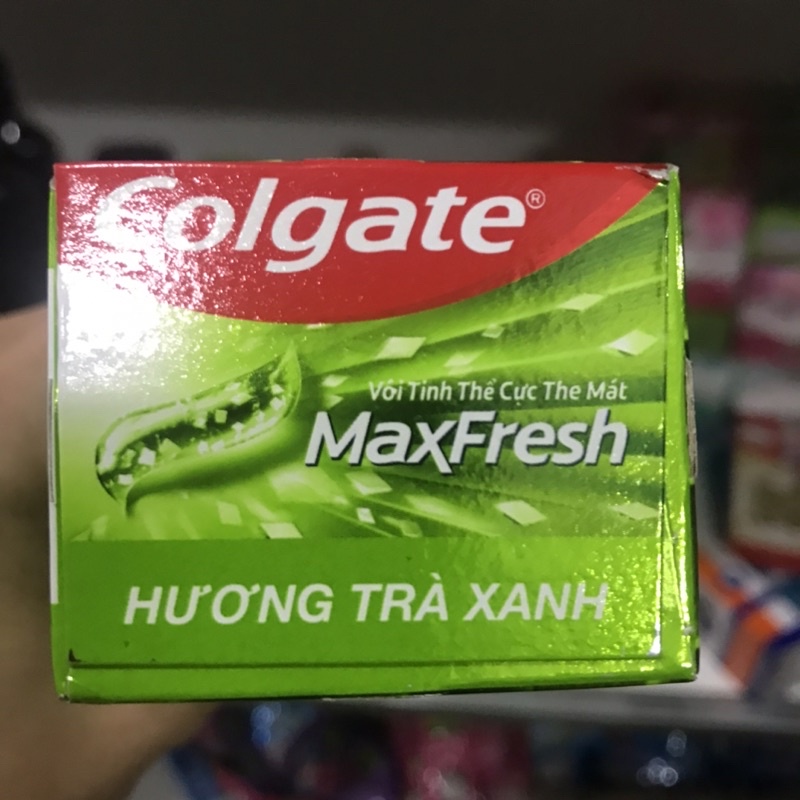 Kem đánh răng Colgate Max Fresh 180g