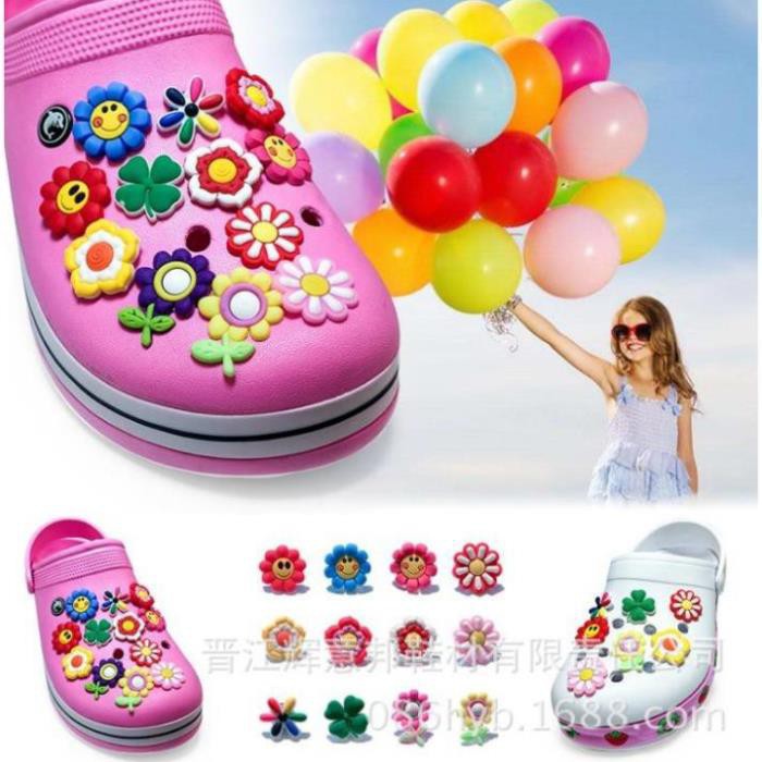 1k1k 1K Jibbit, Stick gắn dép crocs hoạt hình nhiều mẫu