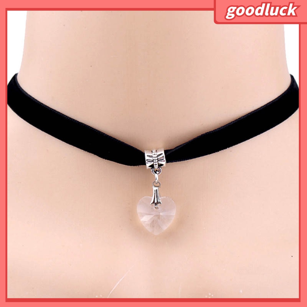 Vòng cổ choker mặt hình trái tim bằng đá phong cách Gothic