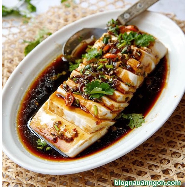 Nước tương đậu nành Lee Kum Kee chai thủy tinh 500ml