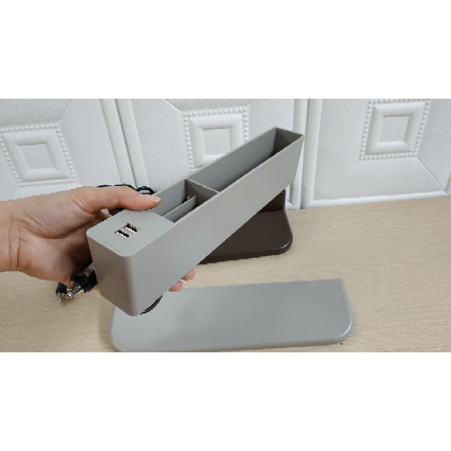 Hộp để đồ trên ô tô có tẩu sạc 2 cổng usb