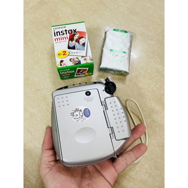 Máy chụp ảnh lấy liền Fujifilm Instax Mini 20 Cheki tặng kèm pin CR2 và 1 hộp film 10 tấm date 2023.