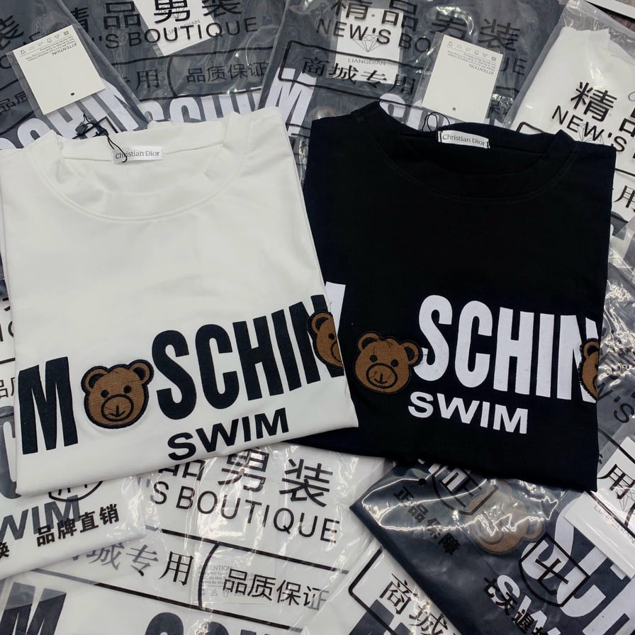 Áo Thun Tay Lỡ Moschino