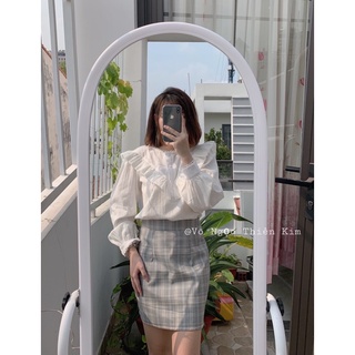 Set áo sơ mi + chân váy sọc.
