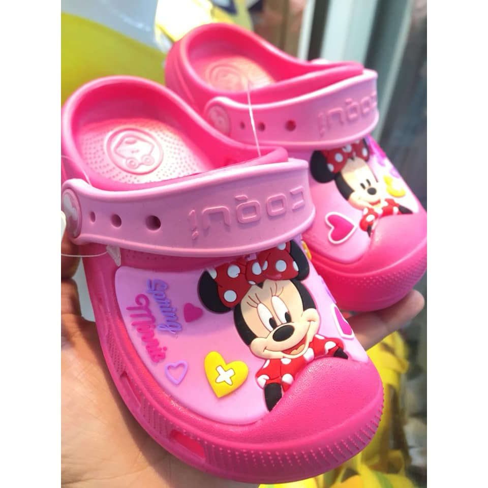 Dép sục mickey