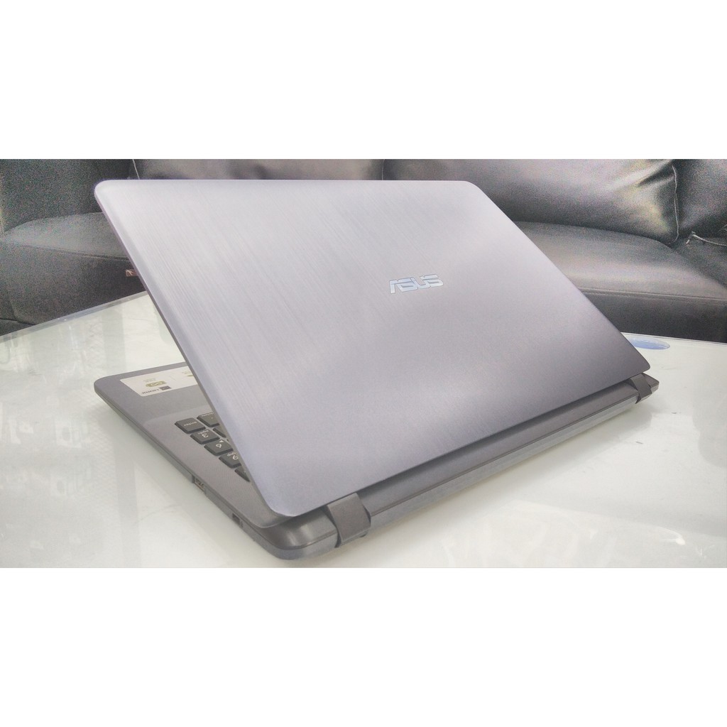 Laptop Gaming Asus VIvobook_15 X507 Card rời với thiết kế hiện đại dễ di chuyển