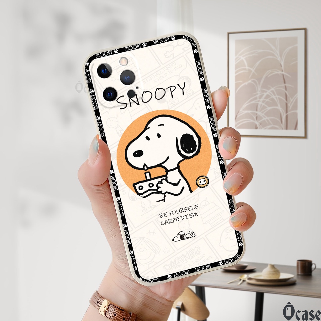 Ốp lưng iPhone 11 / 11 Pro / 11 Promax / 12 / 12 mini / 12 Pro / 12 Promax in hình Snoopy cạnh viền vuông, bảo vệ camera