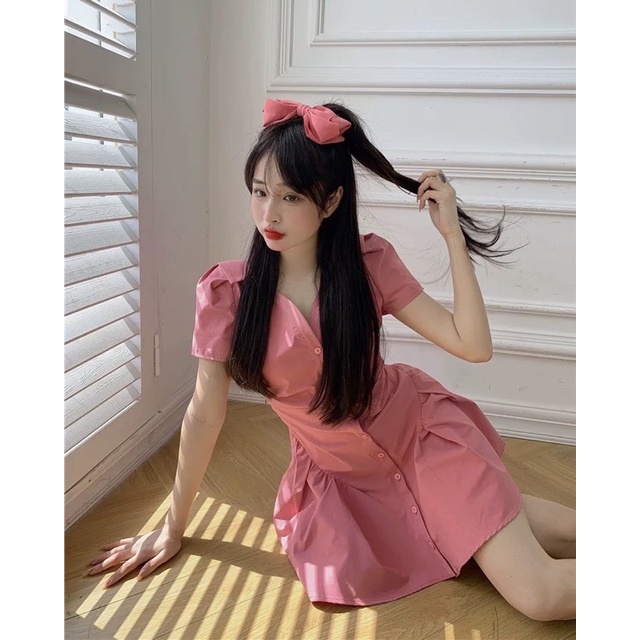 Đầm chiết eo chữ V dáng xoè