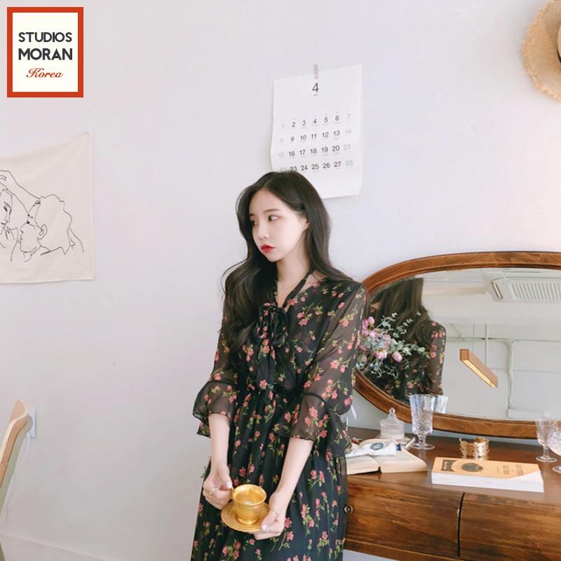 Váy voan hoa nhí MORAN cổ V xòe dài thun eo điệu đà vintage Hàn Quốc nhẹ nhàng