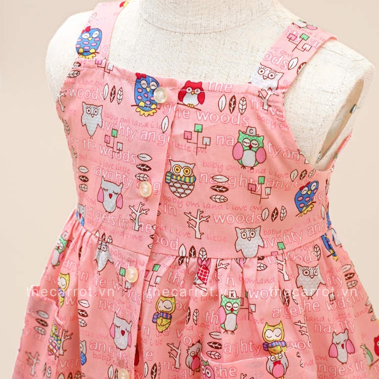 Váy 2 dây CARROT cho bé gái, họa tiết cú hồng nẹp cúc dễ thương, chất liệu Thô cotton thấm hút mồ hôi tốt