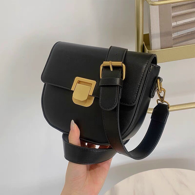 Túi đeo chéo da lì khóa vuông dáng bầu quai da đeo chéo bản lớn cao cấp 1060