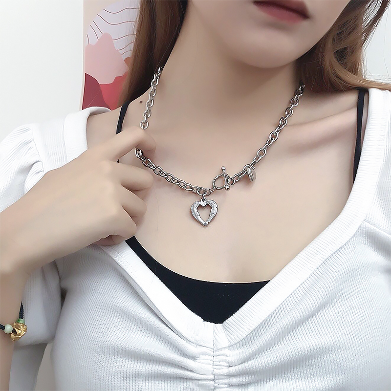 Vòng cổ thép titan mặt hình trái tim phong cách hip hop đơn giản thời trang cho nữ