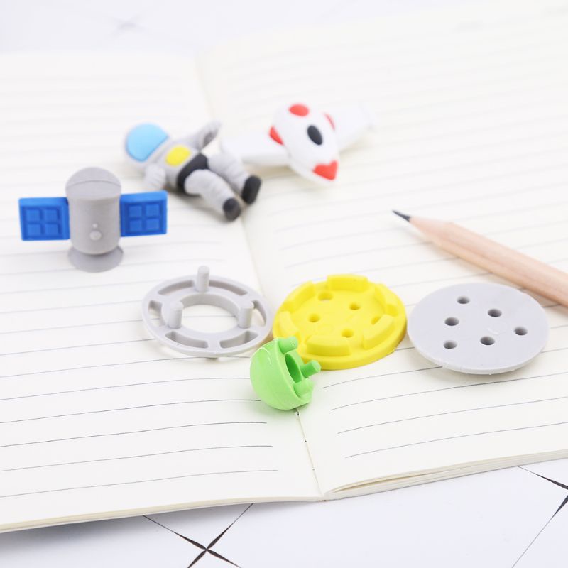 Set 4 Gôm Tẩy Hình Đĩa Bay Sáng Tạo Cho Trẻ Em