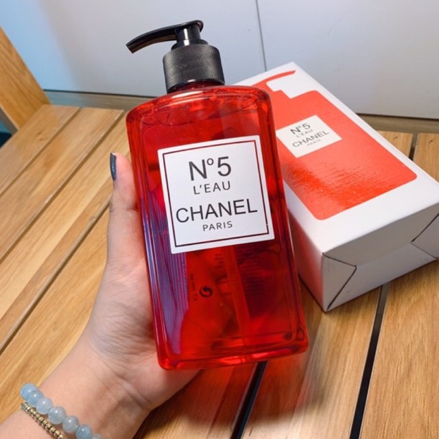 Sữa tắm nước hoa chanel dubai N.°5 mùi dễ chịu dễ thương-300ml