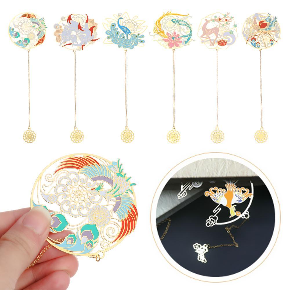 PISTA Thẻ Đánh Dấu Trang Sách Bằng Đồng Thau Hình Cá Koi Phối Tua Rua Kim Loại