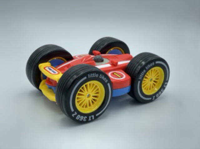 Xe điều khiển và vòng đua RC tire twister Little Tikes