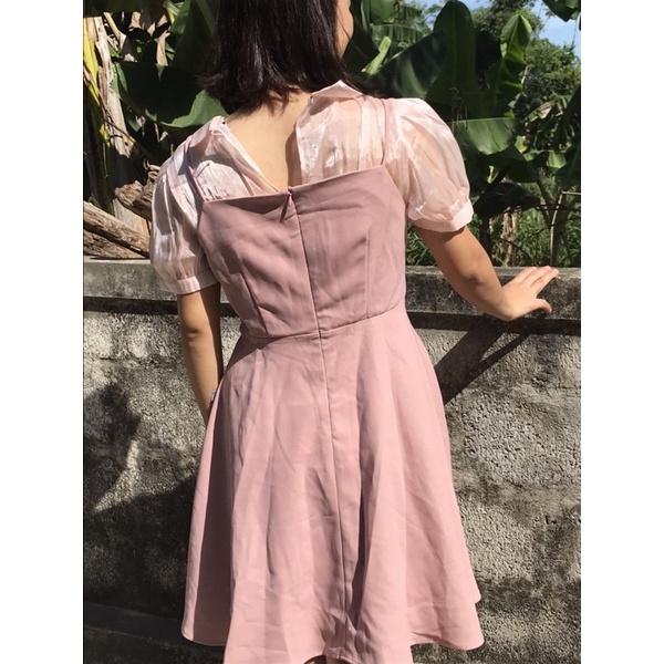 Váy hiệu CHAT