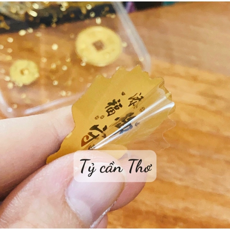 Miếng dán mạ vàng mèo thần tài , ông Thần Tài may mắn