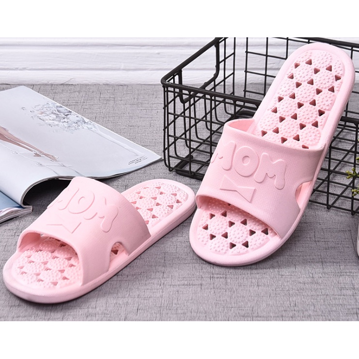 Dép Nhà Tắm Chống Trơn Nhựa Đúc Lỗ Ráo Nước Mom And Daddy - D91