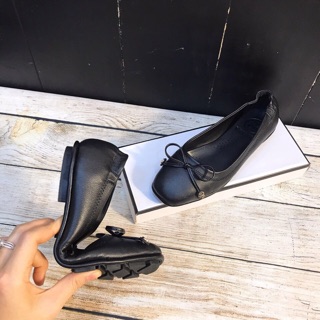 Búp bê Tory-Burch mũi vuông