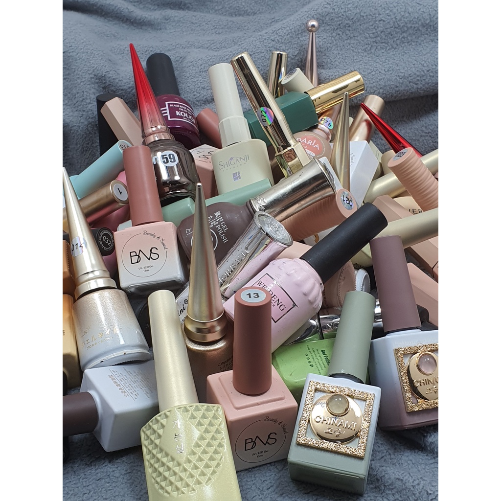 Sơn Ngẫu Nhiên Màu Đẹp Không Chọn Màu