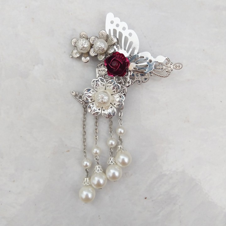 Kẹp tóc cổ trang họa tiết hoa bướm kèm tua rua chuỗi hạt