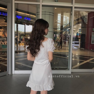 Đầm trắng bèo phồng tay