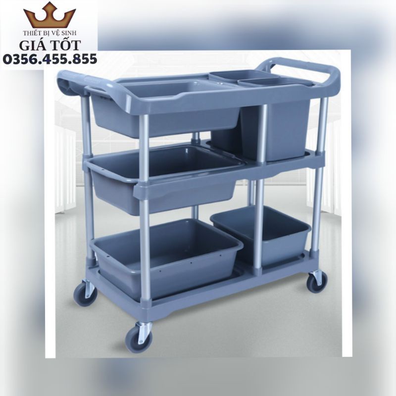 Thau và xô nhựa xe đẩy thu gom chén dĩa trong quán ăn,nhà hàng