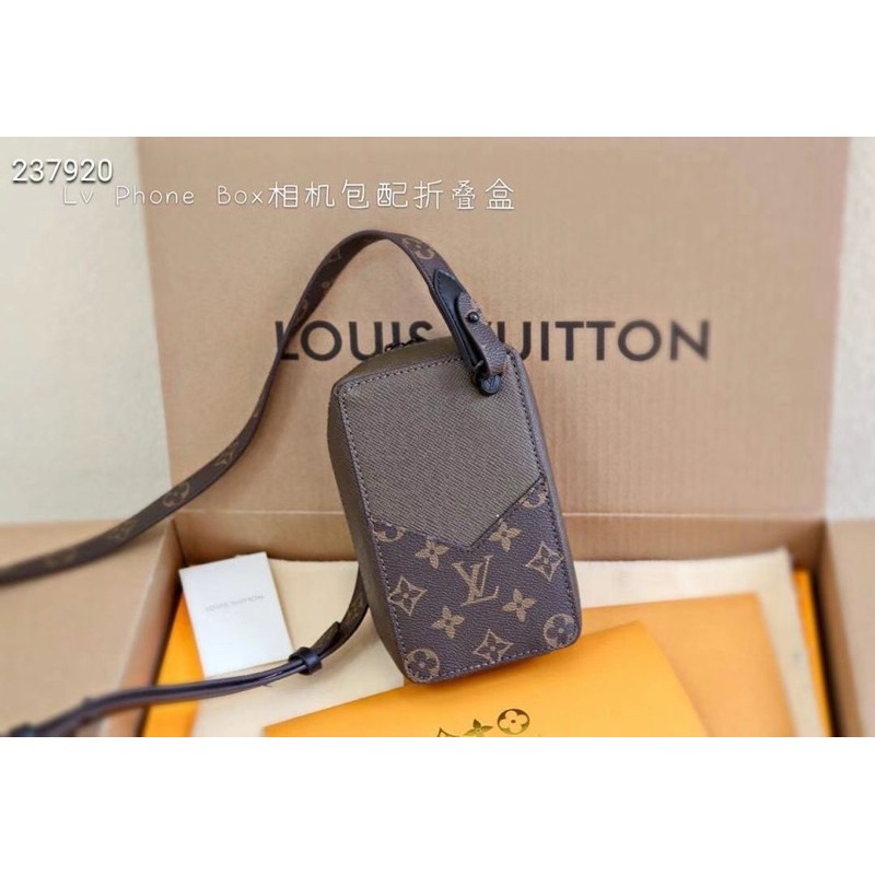 Túi đeo chéo L.V cao cấp 2021