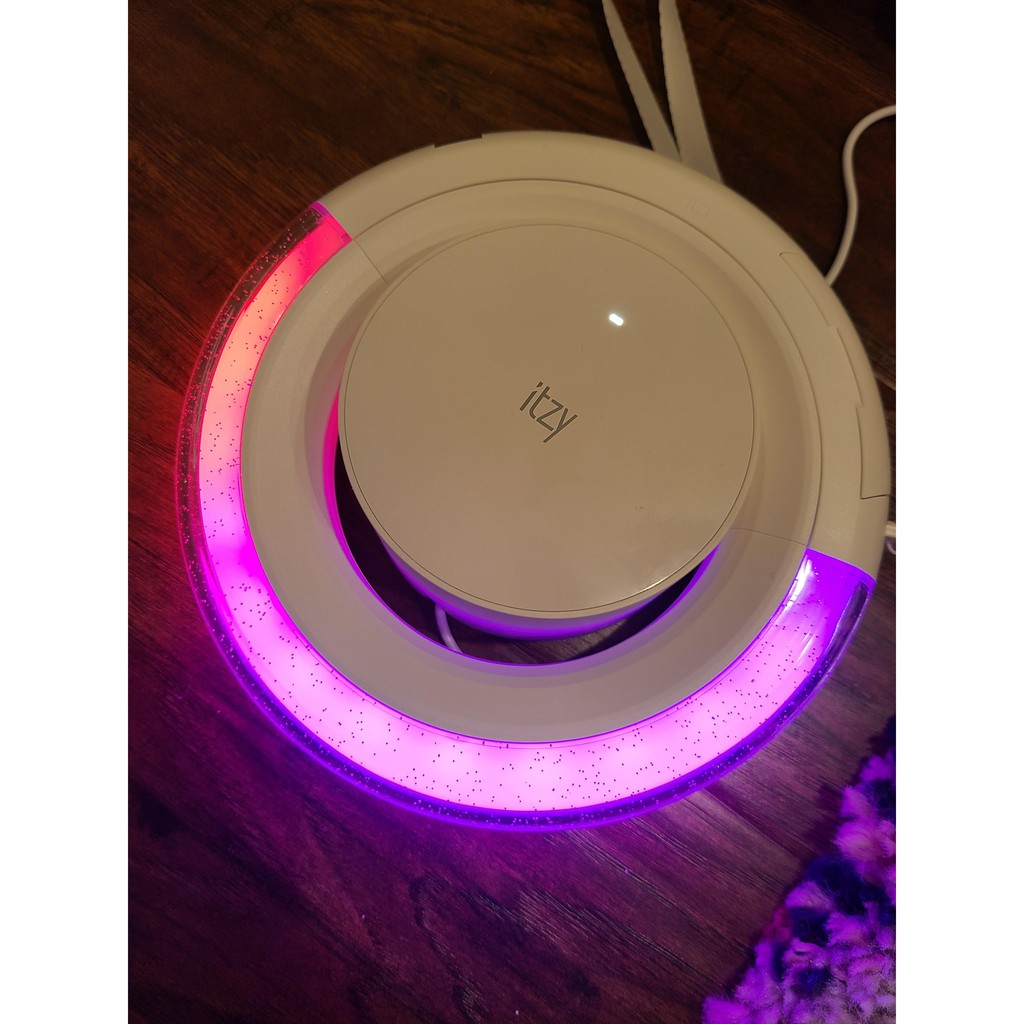 Đèn cổ vũ OFFICIAL LIGHT RING ITZY-01